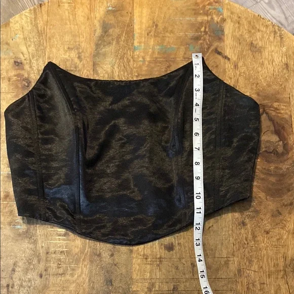 Black Sleeveless Bustier Crop Top - Picture 8 of 9